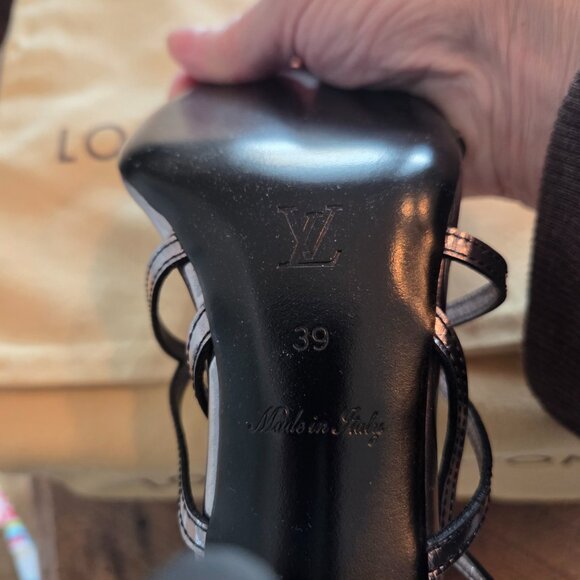 Louis Vuitton strappy sandal AUTHENTIC NEVER WORN 39 - Picture 3 of 16